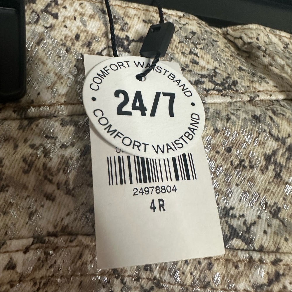 New Express Skinny Mid Rise Jeans - Picture 3 of 6